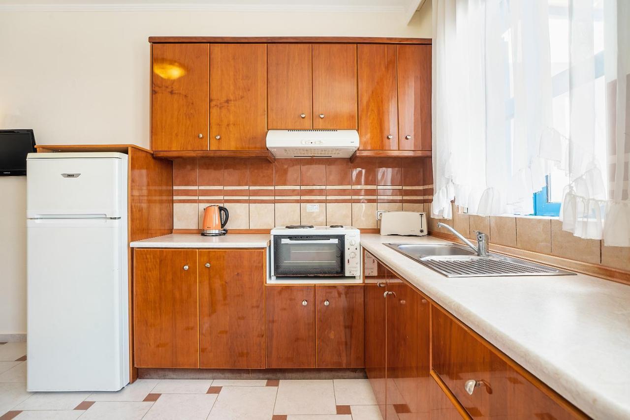 Livadia Beach Suite Bagian luar foto